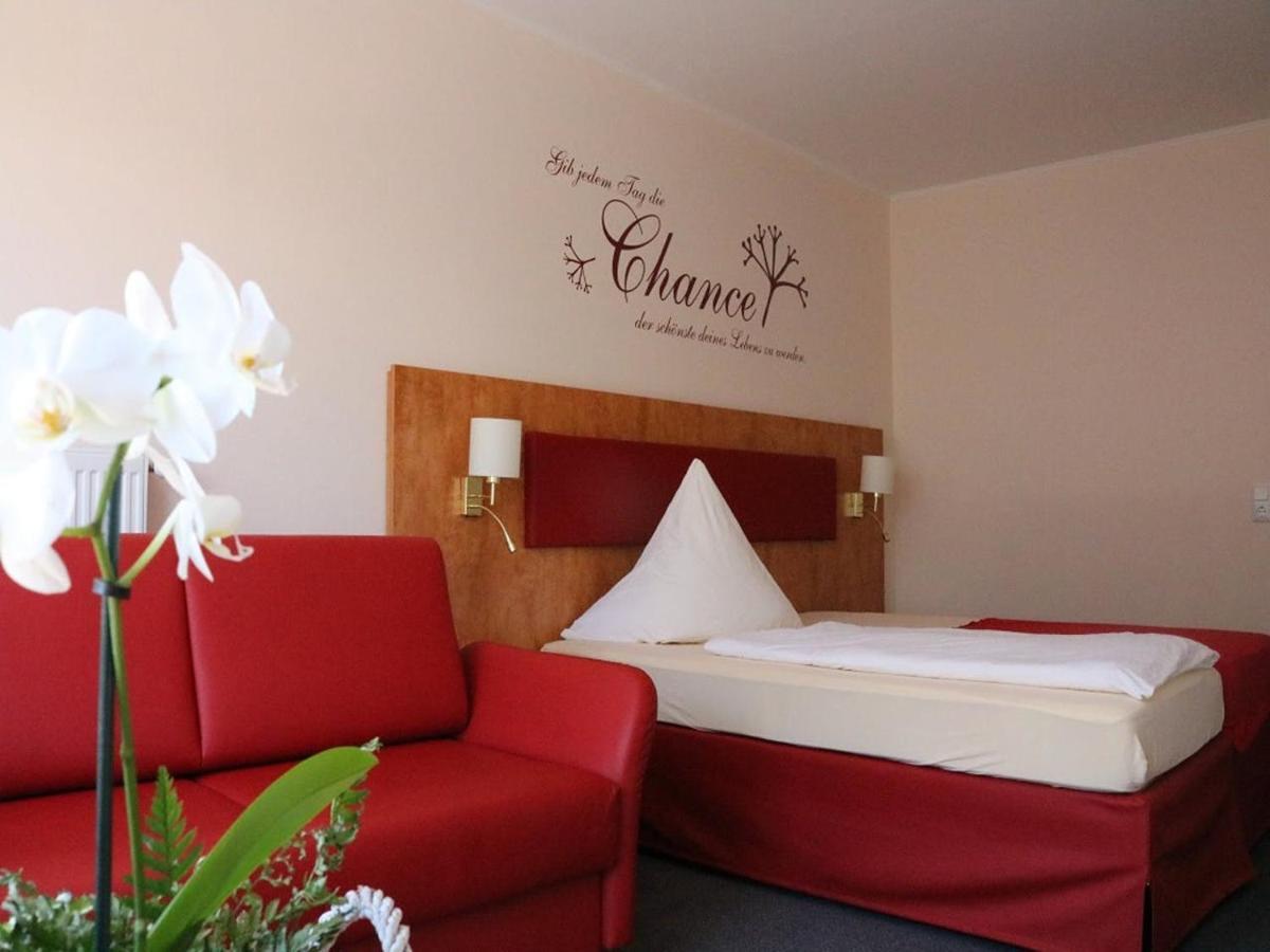Hotel Haefner Бад-Шёнборн Экстерьер фото